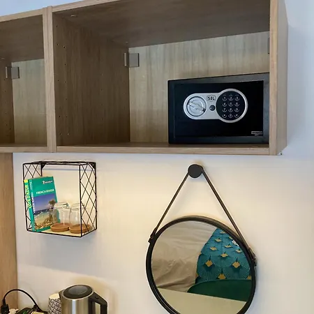 Cannes City B&B Bed and Breakfast Κάννες