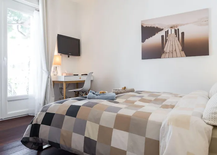 Frühstückspension Cannes City B&B