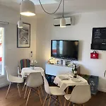 Cannes City B&B לינה וארוחת בוקר