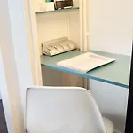 Cannes City B&B לינה וארוחת בוקר 3*