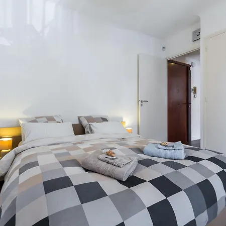 Cannes City B&B Nocleg ze śniadaniem