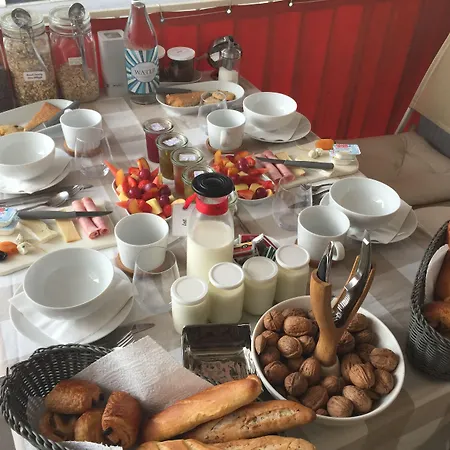 Nocleg ze śniadaniem Cannes City B&B