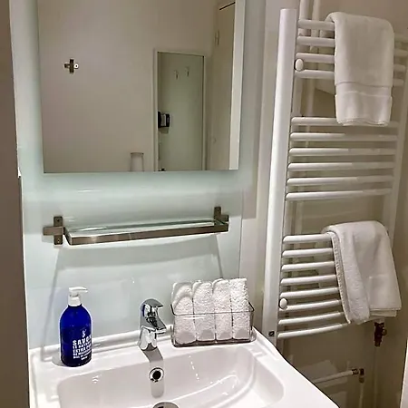 Cannes City B&B 3* Cannes
