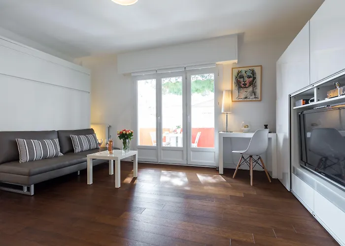 戛纳市住宿加早餐旅馆 住宿加早餐酒店 戛纳