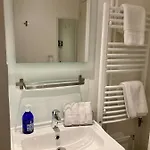 Cannes City B&B Bed & Breakfast 3*