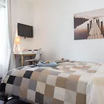 Bed & Breakfast Cannes City B&B