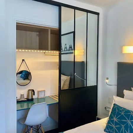 Cannes City B&B Couette-café 3*