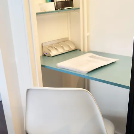 Cannes City B&B Couette-café 3*