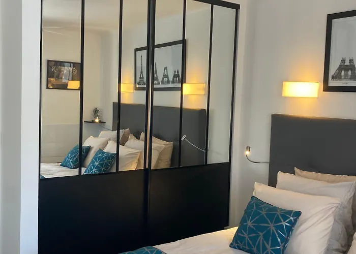 Cannes City B&B 3* كان