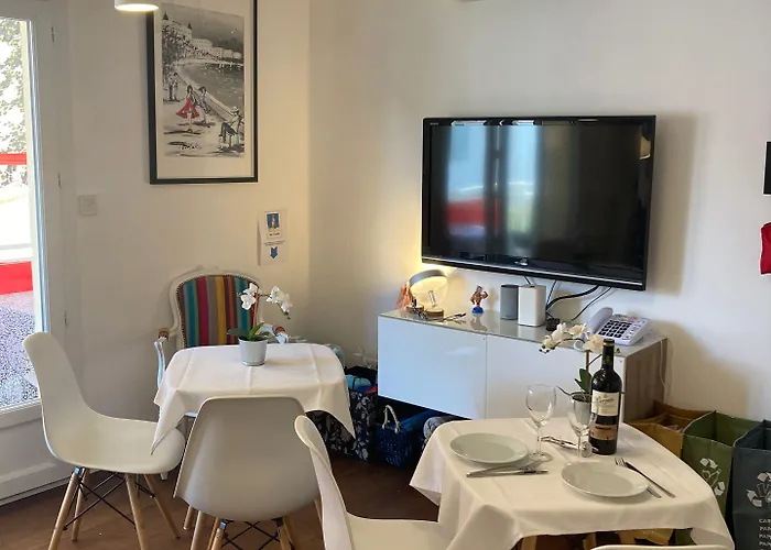 Cannes City B&B 3*